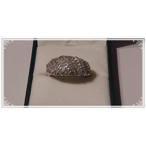 Gorgeous 1 Carat Round Cut Pave Genuine Diamond Dome Ring Sz 8 - Picture 1 of 5